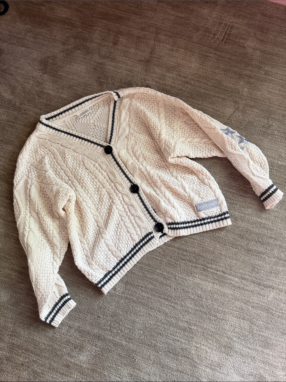 Taylor swift folklore official cardigan